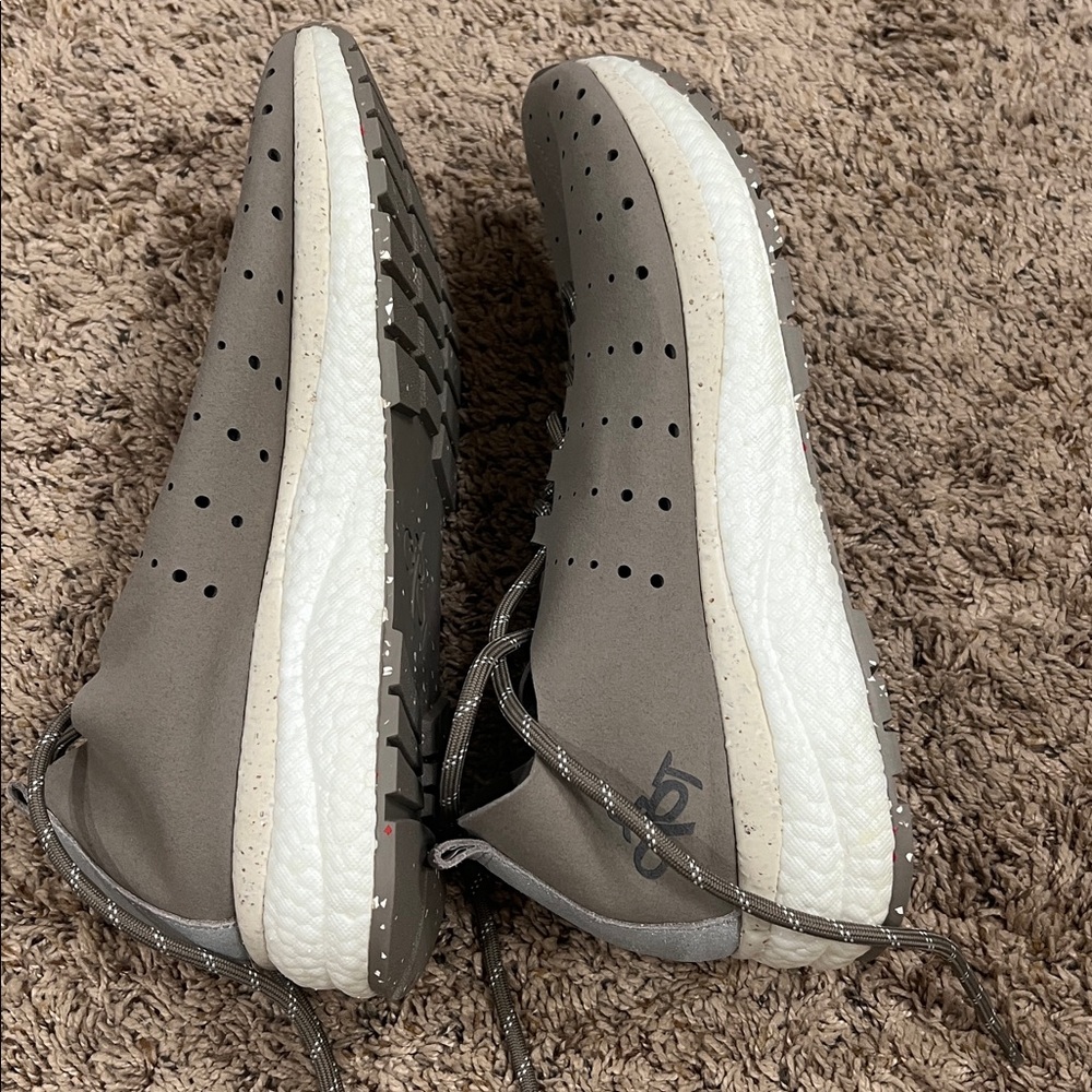 OTBT women’s tennis shoe - Picture 5 of 6
